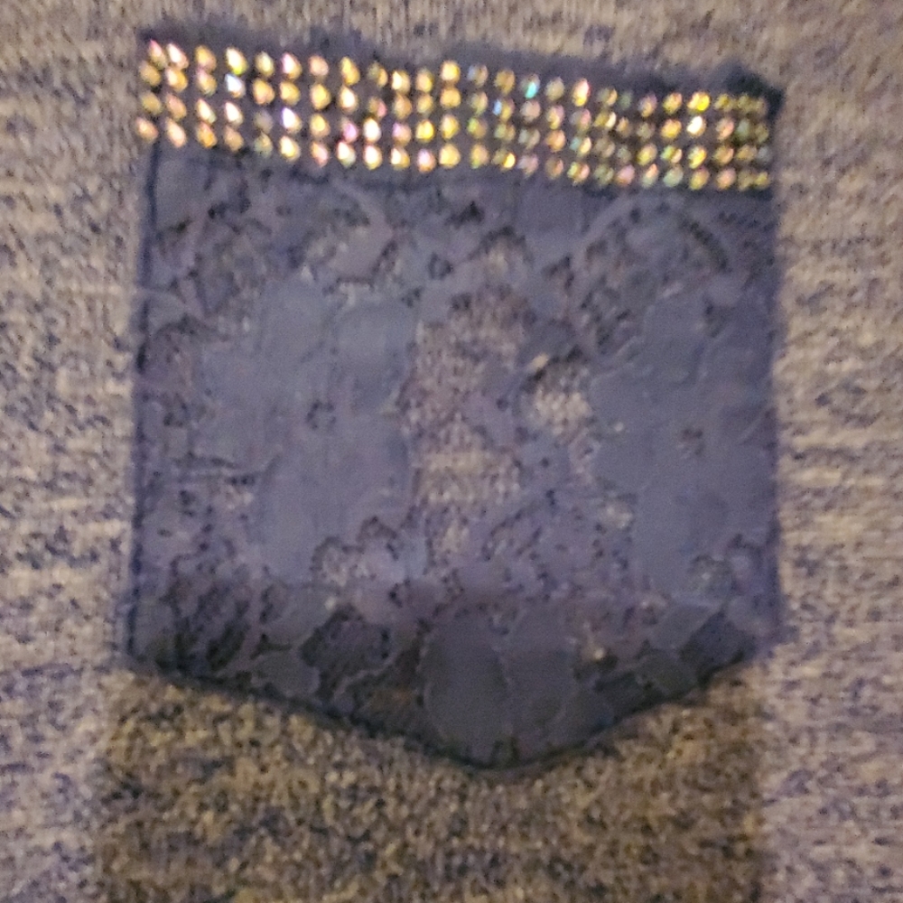Top - Picture 2 of 8